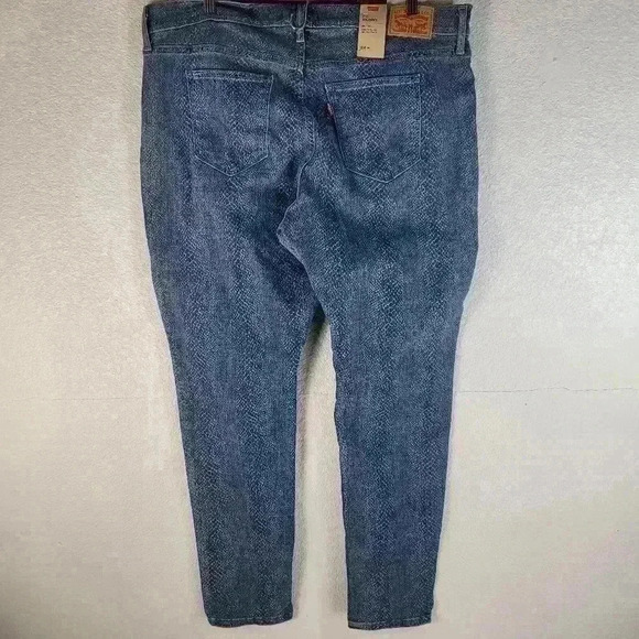 NWT Womens 18W Levis 711 Skinny Jeans Denim Medium Wash Blue Geo Print Stretch - Picture 2 of 9